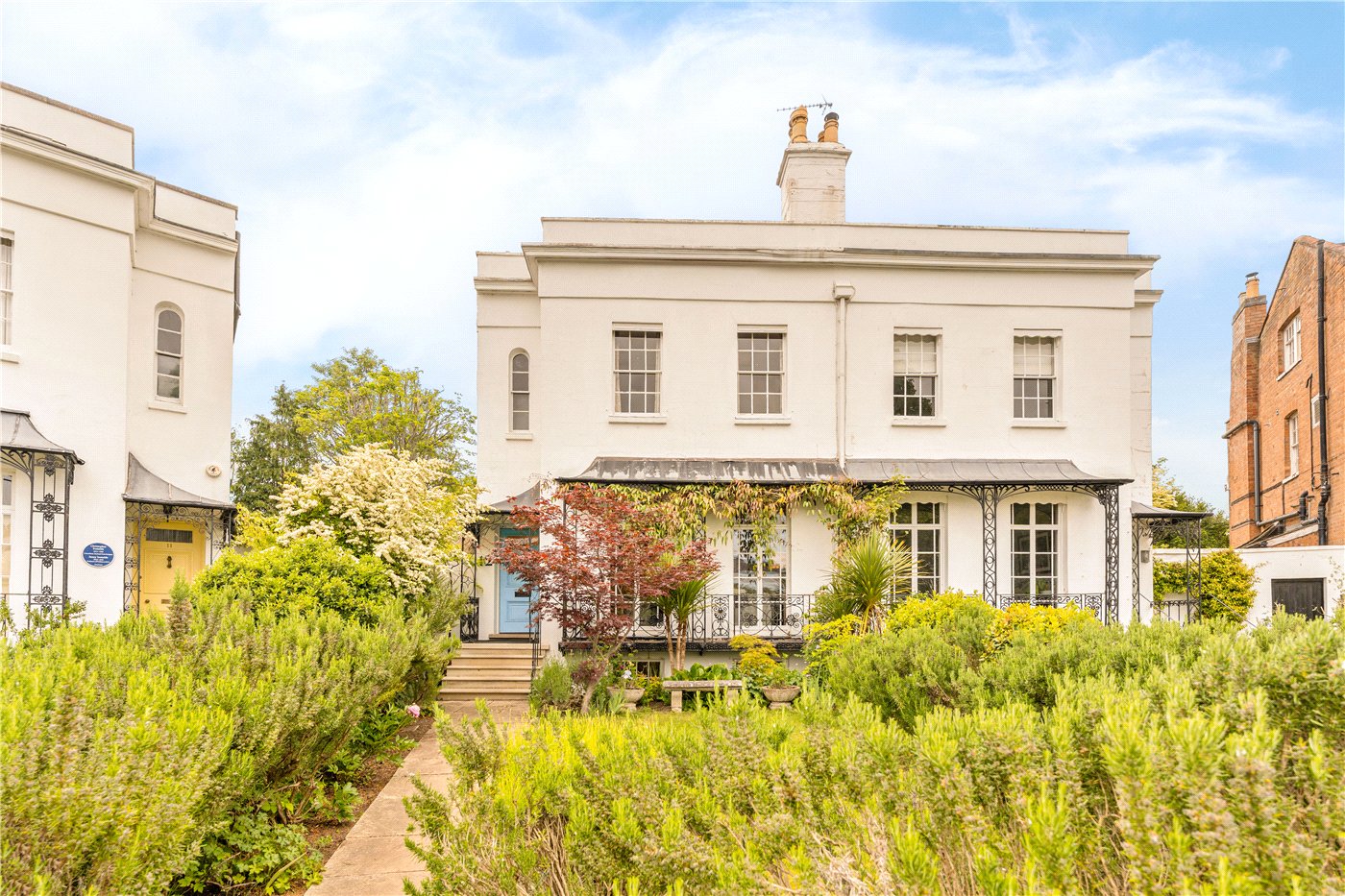 Front Garden Image